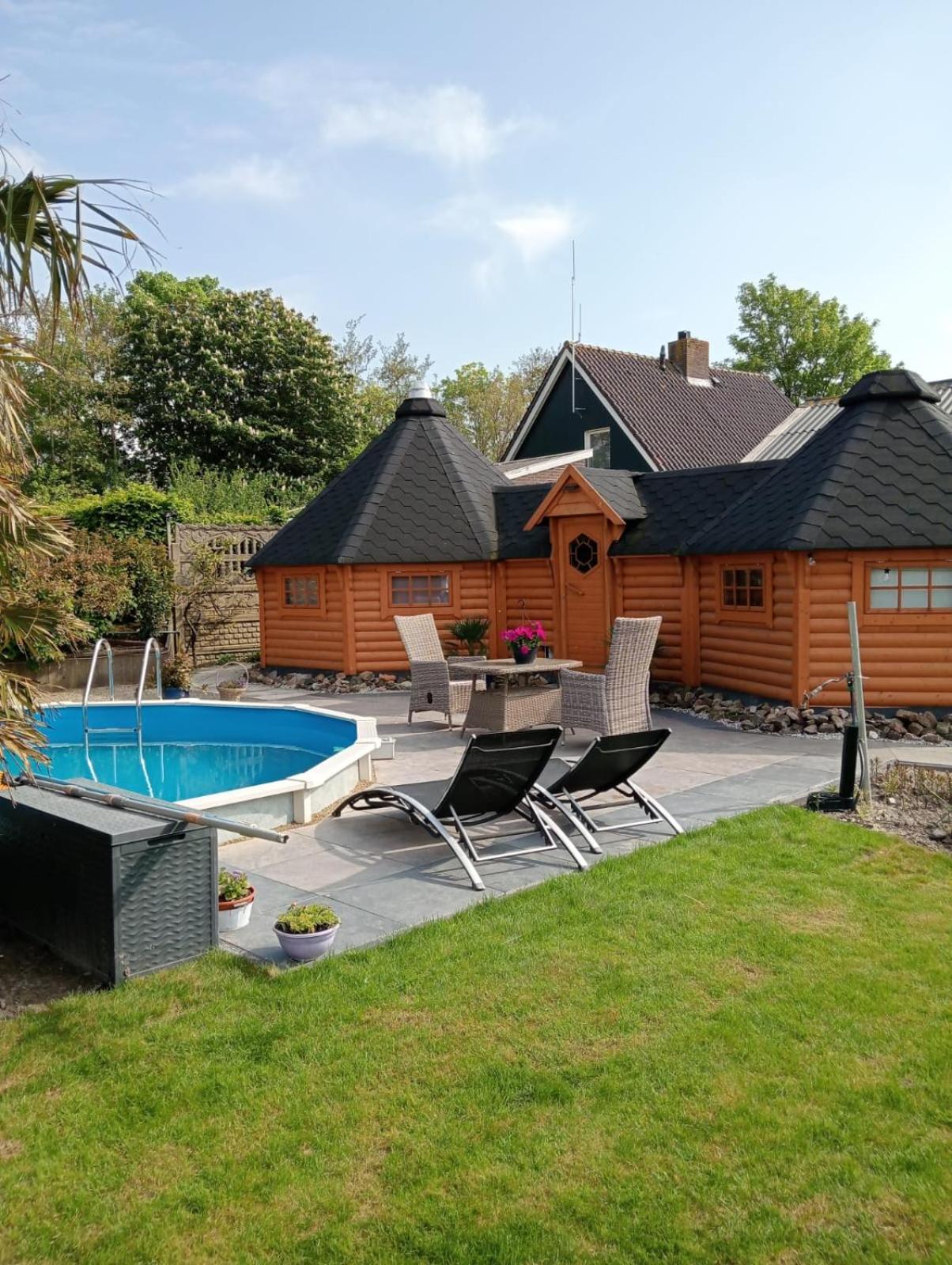 Kota Wadway Villa Spanbroek Екстериор снимка